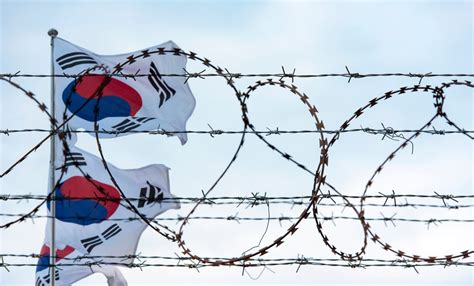 ‘N. Korean who jumped border fence into South was gymnast’ : r/korea