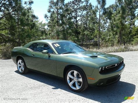 2018 F8 Green Dodge Challenger SXT #126277105 Photo #7 | GTCarLot.com - Car Color Galleries