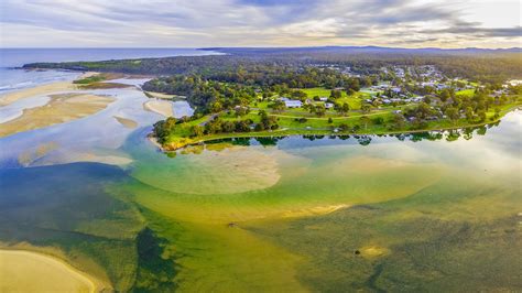 Windsurfing at Mallacoota (Victoria, Australia)