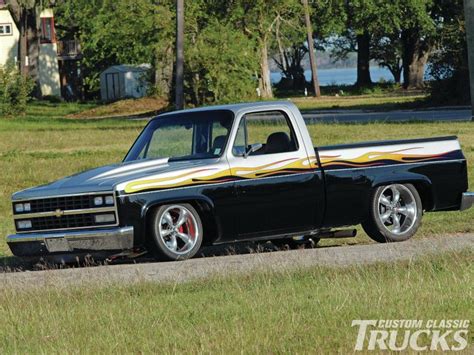 1981 Chevrolet C10 Two Tone Paint Photo 1 | Classic and Custom Trucks...:) | Pinterest | Photos ...