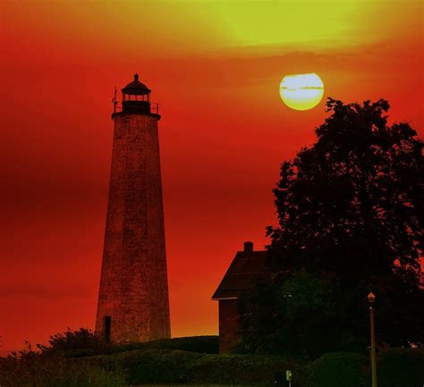 New Haven Lighthouse at Dawn Photograph by Charles HALL - Fine Art America