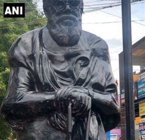 Periyar statue smeared saffron paint Coimbatore Tamil Nadu – India TV