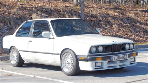 BMW E30 Car Review!-German Perfection? - YouTube