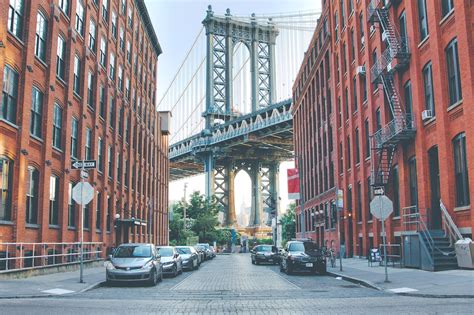 Visiting the Manhattan Bridge View Spot in Dumbo | Photo Location & Tips (2022)