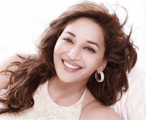 Madhuri Dixit Biography – Wiki, Age, Height, Family, Movies, Husband ...