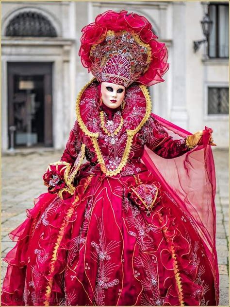 Carnaval de Venise les masques et costumes | Costume carnaval, Costumes ...