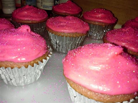 Edible Glitter cupcakes - I cheated and just mixed clear (white) sprinkles with pink lemonade ...