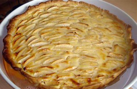 TARTE AUX POMMES À LA CRÈME PATISSIÈRE - Délice Plat