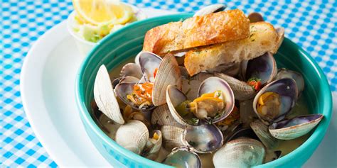 The Best Local Seafood Restaurants on the Oregon Coast | Via