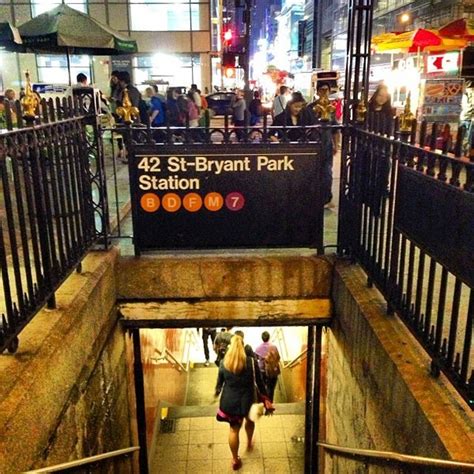 Fifth Avenue Bryant Park Subway Station Entrance In New York Stock ...