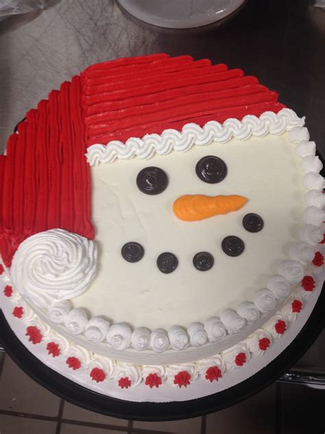 Snowman ice cream DQ cake | Christmas cake designs, Christmas cake decorations, Christmas cake