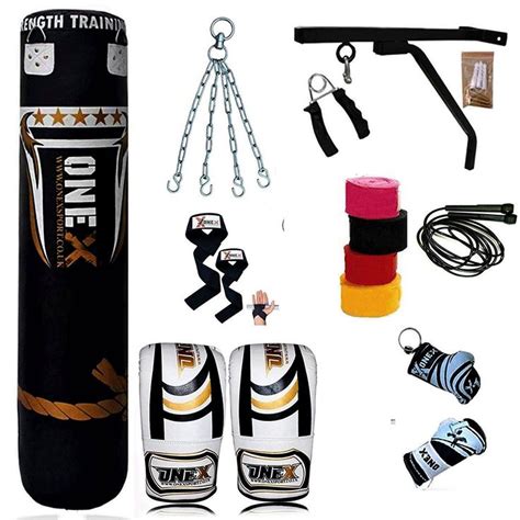 Muay Thai gear. Equipment for Thai kickboxing | Muay thai, Boxing wear ...