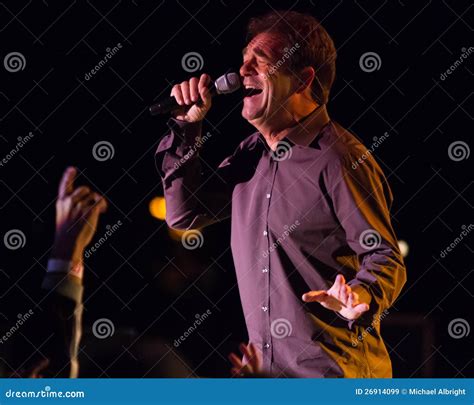 Huey Lewis and the News Live in Bend, Oregon Editorial Stock Image - Image of lewis, path: 26914099