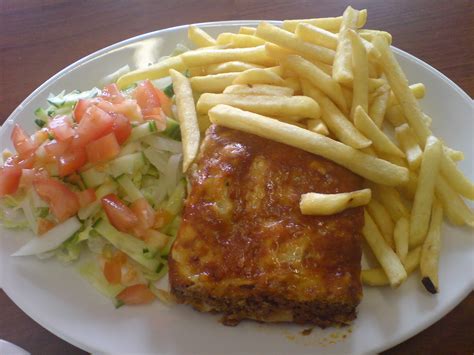 Lasagne, chips and salad | Embassy cafe. The chips were very… | Flickr