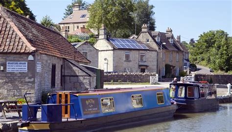 The Kennet & Avon Canal (C) Chris Lock | Bradford on avon, Wiltshire, Canals