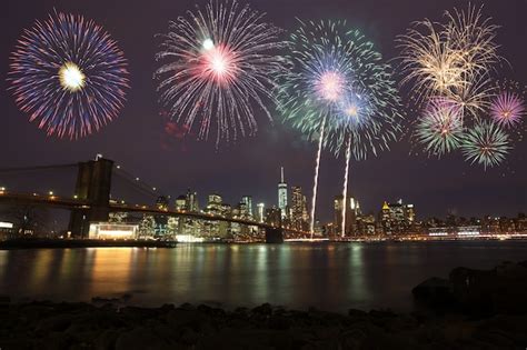 Premium Photo | Fireworks over new york