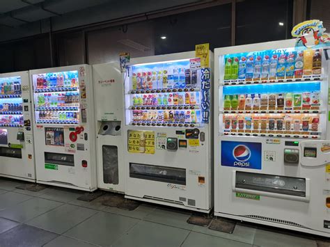 Japan’s Unique Vending Machines | SENPAI JAPAN