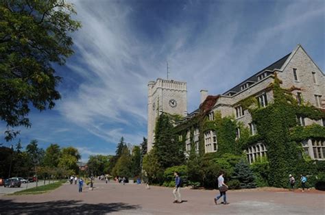 University of Guelph, Careers and Opportunities, La Trobe University