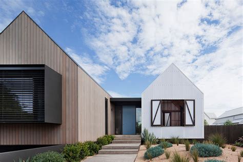 simple-modern-gable-roof-design7 - YR Architecture + Design