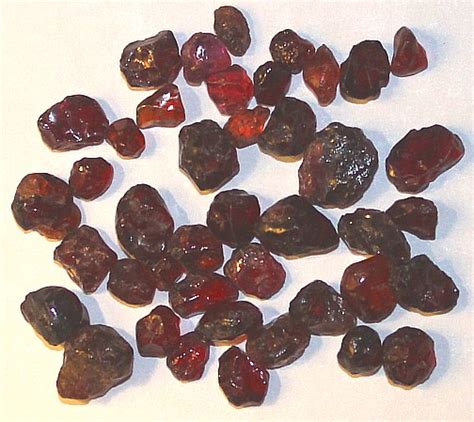 Pyrope Garnet Mineral Information and Facts