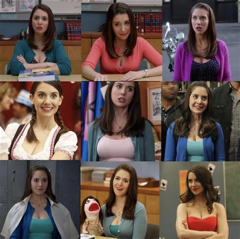 The different outfits of Annie Edison : AlisonBrie