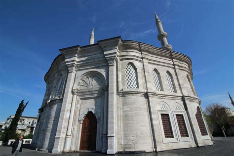 Nuruosmaniye Camii • Kültür Envanteri