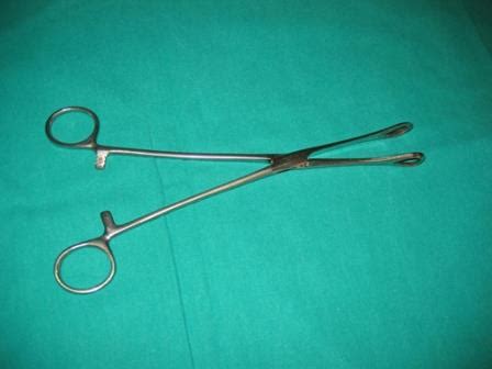 Sponge holder forceps types - Surgicaltechie.com