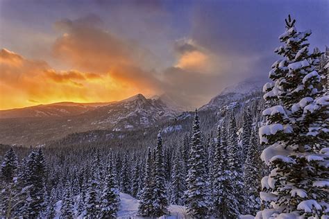 Sunrise in the Colorado Rockies | Millard Fillmore's Bathtub