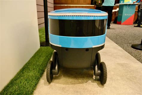 Will Amazon’s Scout Robot get a Free Ride on City Sidewalks and Streets? | Viewpoint Vancouver