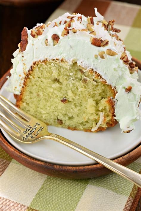 This Watergate Bundt Cake is nutty and moist thanks to pistachio ...