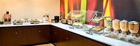 Free Hotel Breakfast in Andover | Springhill Suites Boston Andover