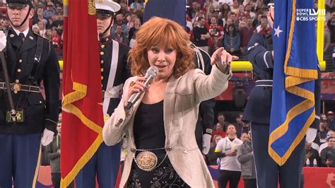 Reba McEntire Sings Super Bowl National Anthem (Video)