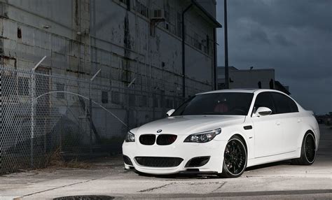 BMW M5 E60 Wallpapers - Top Free BMW M5 E60 Backgrounds - WallpaperAccess