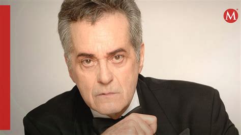 Actor Roberto D'Amico hospitalized with pneumonia and COVID-19 Grupo Milenio - OiCanadian