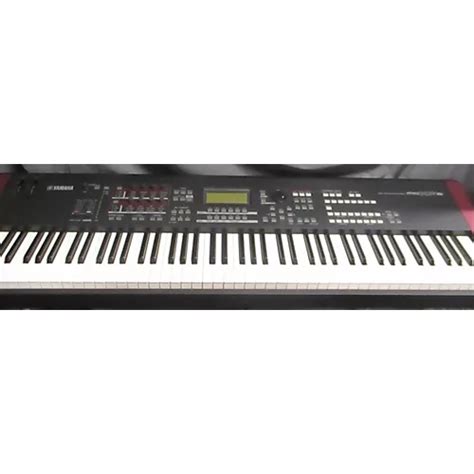 Used Yamaha MOXF8 88 Key Keyboard Workstation | Guitar Center