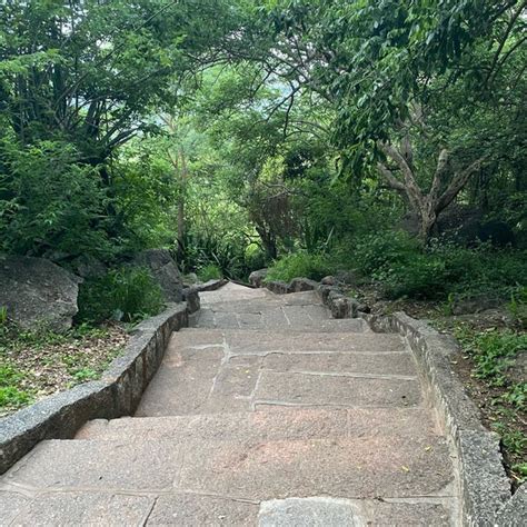 Chamundi Hills Steps Parking - Hindu Temple