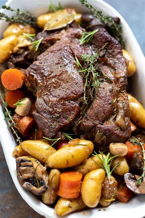 CLASSIC DUTCH OVEN POT ROAST ★ WonkyWonderful | Roast beef recipes, Dutch oven pot roast, Pot ...