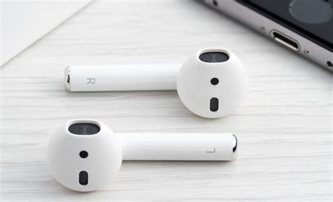 Google, Amazon Could Launch AirPods Competitors Next Year