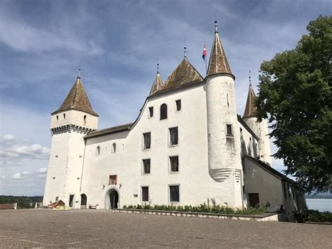 Nyon Castle, Nyon, Switzerland - SpottingHistory.com