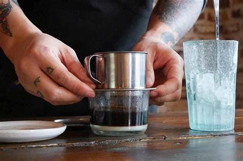 How to Make Phin—Vietnamese Iced Coffee - European Coffee Trip