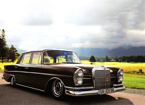 Mercedes-Benz 220Sb W111 Fintail - Drive