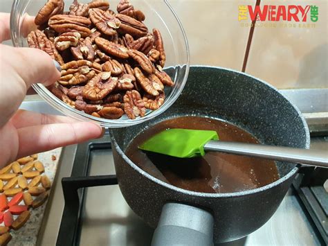 Praline Pecans Easy Recipe (Video Tutorial)