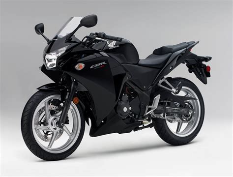 AutoGallery: 2011 All New Honda CBR 250R