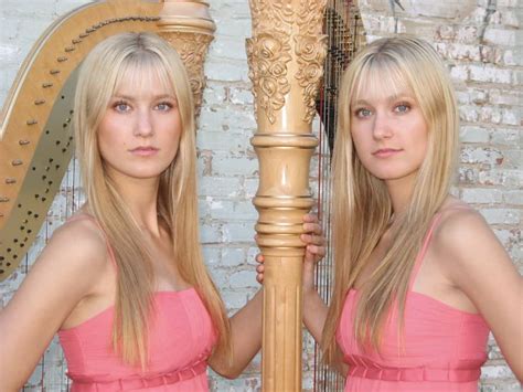 10 Most Famous Set Of Identical Twins