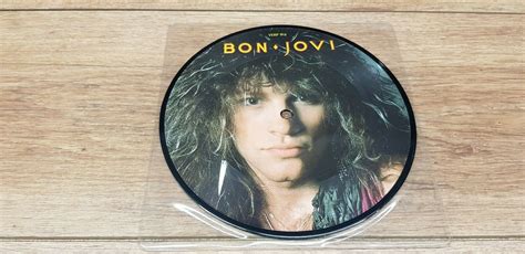 popsike.com - BON JOVI "IN AND OUT OF LOVE" 7" SINGLE PICTURE DISC - ORIGINAL UK - NEAR MINT ...