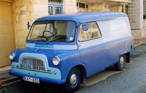 Bedford van | Vintage vans, Classic campers, Bedford van