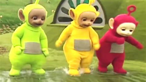 Playing in Water - Teletubbies: The Beach - Full Episode - YouTube