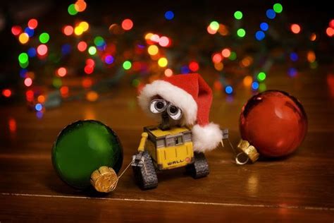 Wall-E Christmas Speciall Images. | Christmas, Wall e eve, Christmas decorations