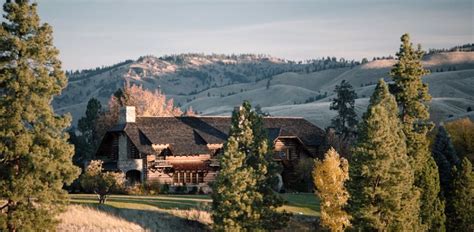 The Real Ranch in Montana Where "Yellowstone" Is Filmed - Hooked on Houses