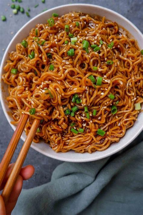 Easy Saucy Ramen Noodles (Vegan Recipe) | Recipe | Vegan asian recipes, Healthy recipes, Vegan ...
